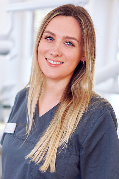 JANA WENZLITSCHKE